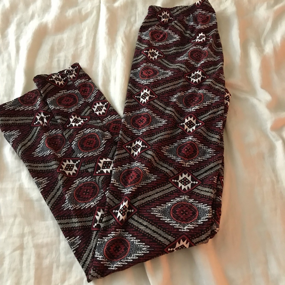 Cute Aztec print leggings